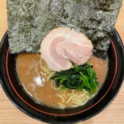 ラーメン(650円)