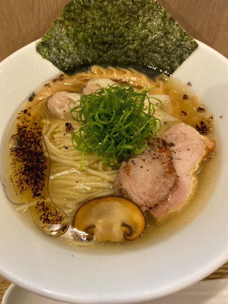 「【限定」冷やし塩らーめん　1200円」@らーめん 心麦の写真