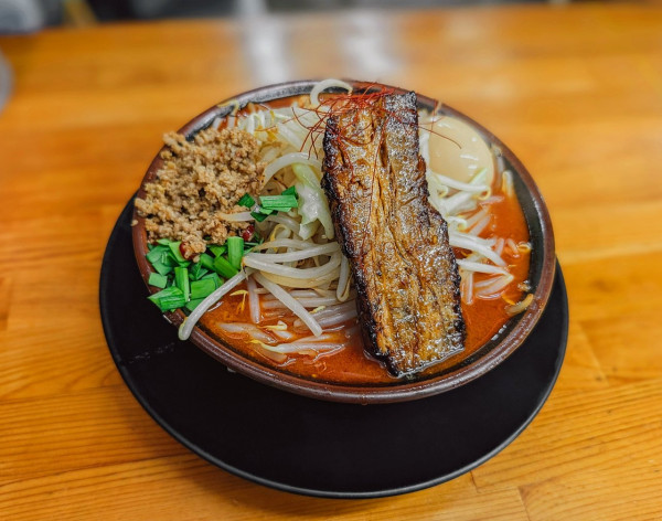 「しびれ辛みそ誤爆」@ラーメン・つけ麺 爆王の写真