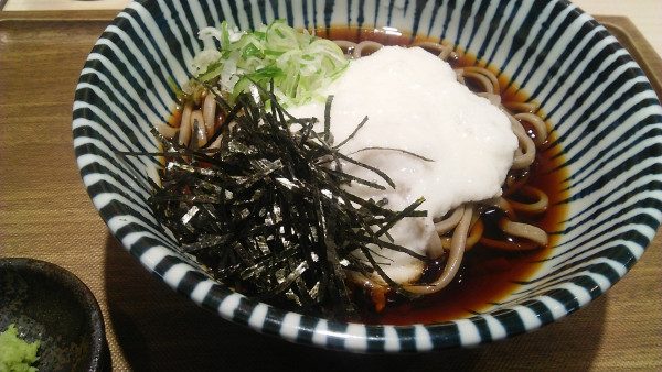 「冷やしとろろ蕎麦 680円」@立ち食いそば 噛む。の写真