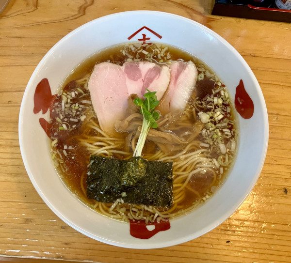 「支那そば 900円」@支那そば やまき 正月屋分店の写真