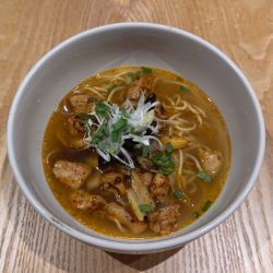 ホルモンラーメン（ハーフ） 他