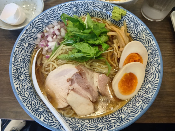 「冷やし鶏そば(醤油) 大盛 ランチTKG」@中華そば みた葉の写真