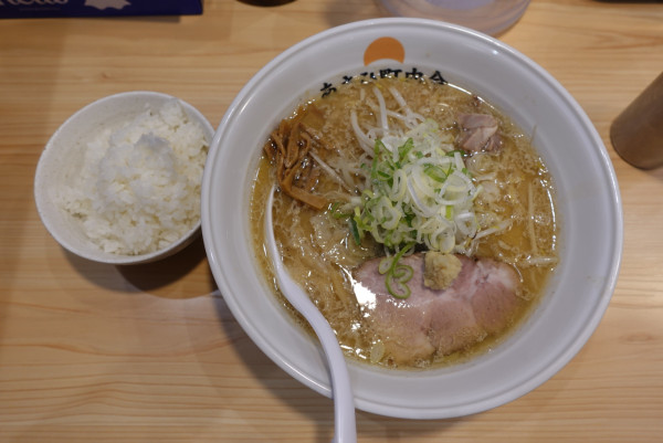 「味噌󠄀ラーメン(1,200円)+ごはん小(150円)」@あさひ町内会の写真