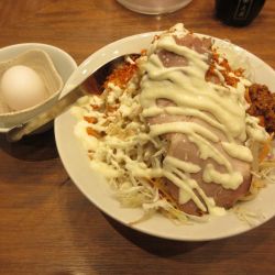 限定冷やしまぜそば（１２００円）＋デラックス４００円