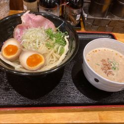 味玉鶏白湯つけ麺
