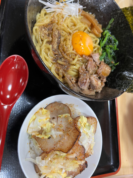 「特製魚介油そば」@扇やラーメンの写真