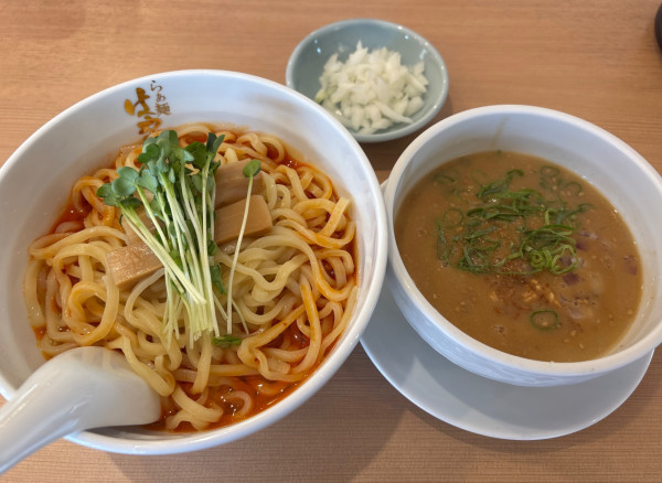 「【夏季限定】辣油昆布水担々つけ蕎麦」@らぁ麺 はやし田 味の素スタジアム店の写真