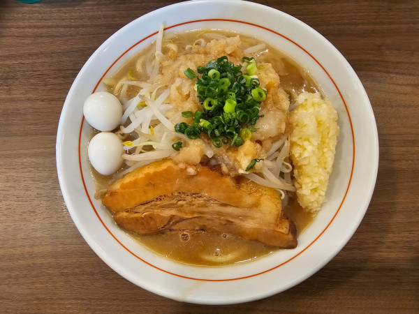 「ラーメン（200g）ニンニクアブラ　 1000円」@ラーメン謝の写真