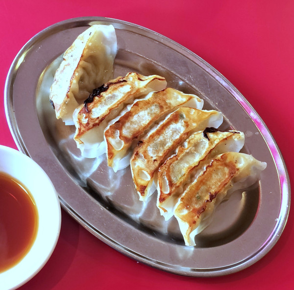 「餃子 350円」@本格中華そば ロイヤルの写真