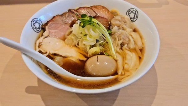「特製中華そば」@TOKYO RAMEN とうかの写真