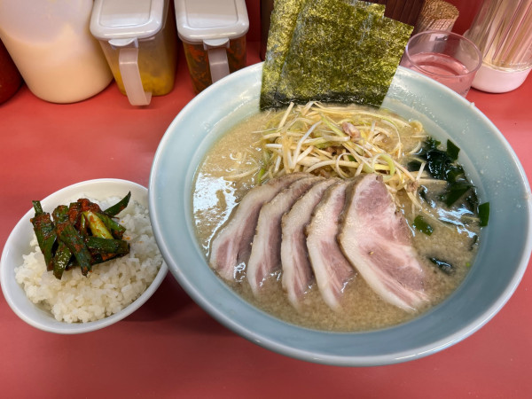 「ネギチャーシュー(こってり)、半ライス」@ラーメンショップ 埼大店の写真