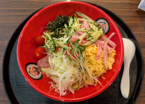 「冷やし中華：600円（ニューオープンサマーキャンペーン価格）」@ラーメン居酒屋 富士の写真