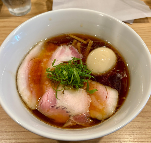 「味玉醤油ラーメン」@らーめんMAIKAGURAの写真