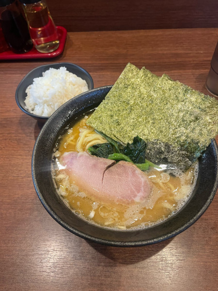 「らーめん　半ライス」@弐七家の写真