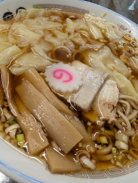 「ワンタンメン」@中華そば みたかの写真