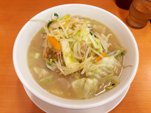 「野菜たっぷりタンメン　620円」@日高屋 綱島西口店の写真