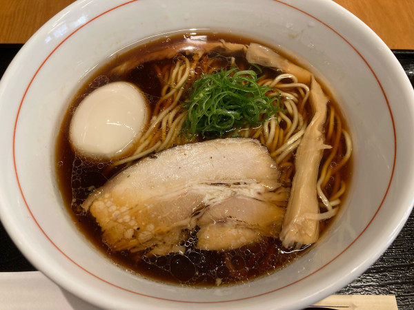 「醤油ら〜めん」@さくら食堂。の写真