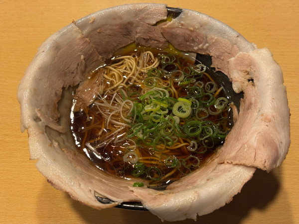 「豚醤油らーめん　880円」@西梅田 らんぷの写真