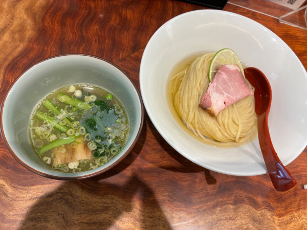 「昆布水つけ麺（塩）」@三馬路 東京店の写真