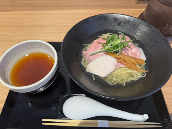 「醤油つけ麺」@らぁ麺 鷹の羽の写真
