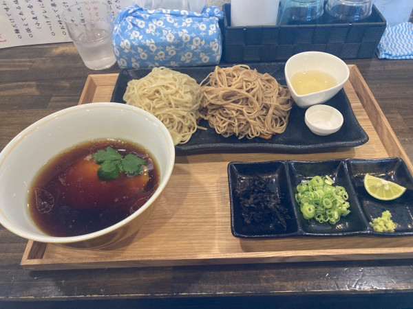 「夏季限定つけ麺三種の麺の合盛り」@らぁ麺  麦一粒の写真