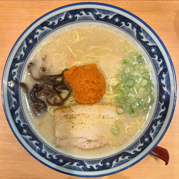 「レッド明太豚骨ラーメン」@豚と小麦の写真