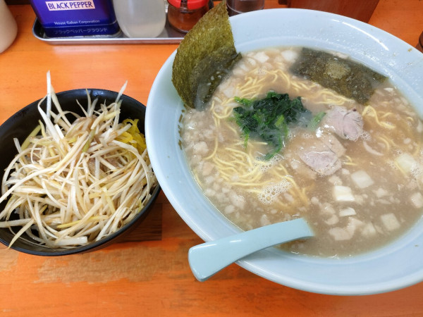 「モーニングラーメン」@ラーメンショップ椿 春日部備後店の写真