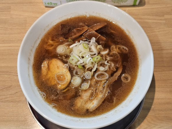 「節中華　880円」@中華そば まるつるの写真