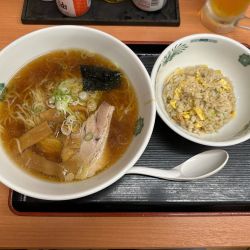 中華そば+半チャーハン＝710円