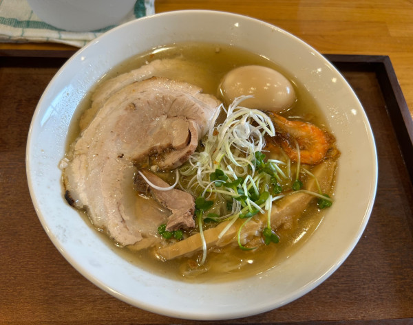 「鶏白湯塩(900¥)⇒手違いでDX1,100￥が提供」@麺日和あがしの写真