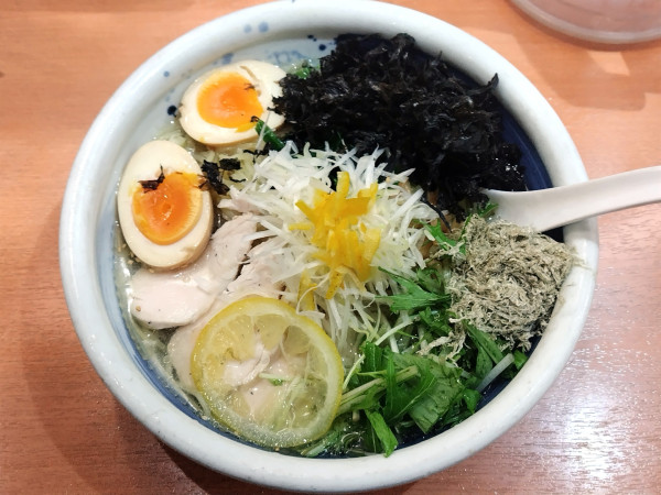 「選べる俺流冷やしらーめん1280円 麺増100円 1380円」@俺流塩らーめん 中目黒駅前店の写真