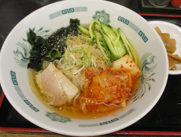 「＜期間限定＞冷麺＋メンマ　670円＋170円」@日高屋 駒込東口店の写真