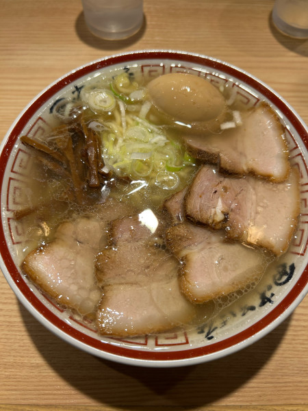 「中華そば味玉付き、チャーシュー２枚追加」@田中そば店 田町タワー店の写真