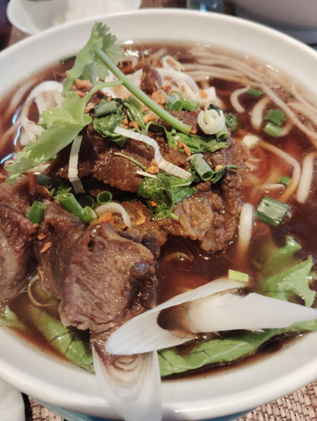 「牛すじ煮込みラーメン」@タイ料理レストラン Smile Thailandの写真