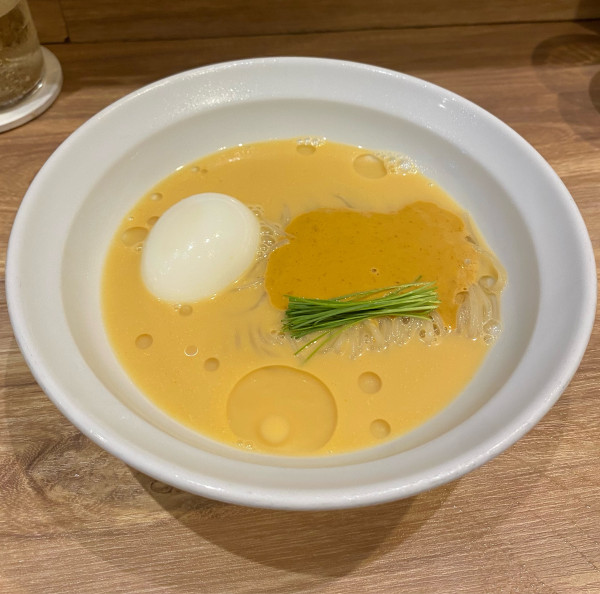 「冷や雲丹(北海道根室産生雲丹)¥2150・麺ハーフ」@麺庵 利休の写真