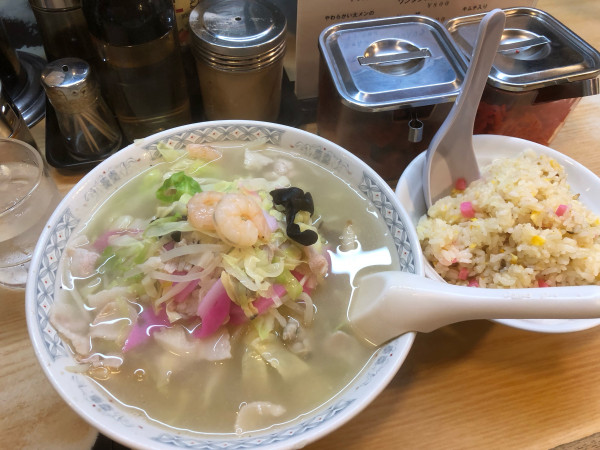 「ちゃんぽん・半チャーハン（1,300円）」@長崎の写真