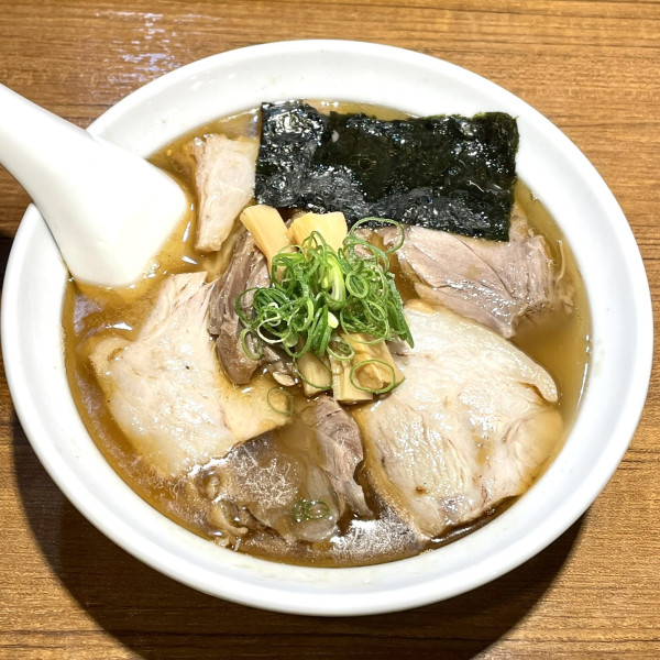 「【限定】黒豚のチャーシュー麺」@寿製麺よしかわ 川越店の写真