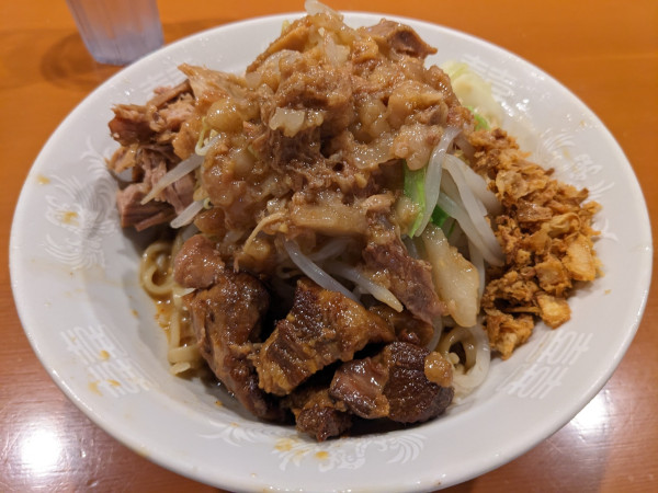 「【限定】ゴマだれ冷やし+有料トッピング」@麺屋 長次郎の写真