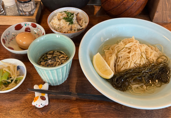 「昆布水出汁醤油つけそば定食¥1100」@出汁醤油そば山本の写真