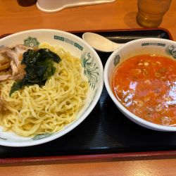 【季節限定】ピリ辛豚骨つけ麺650円