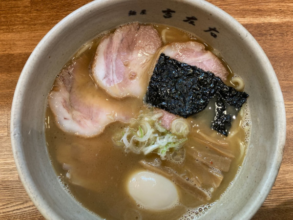 「味玉ラーメン＋チャーシュー」@麺屋吉左右の写真