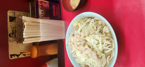 「小ラーメン（ヤサイアブラニンニク+甘～い脂）」@ラーメン二郎 中山駅前店の写真