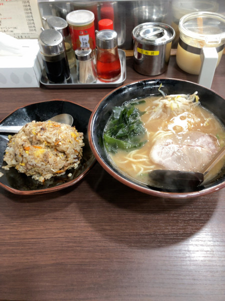 「チャーハンラーメンセット　1200円」@ラーメンショップ とさっ子の写真