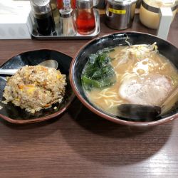 チャーハンラーメンセット　1200円