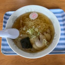 ワンタンメン 700円