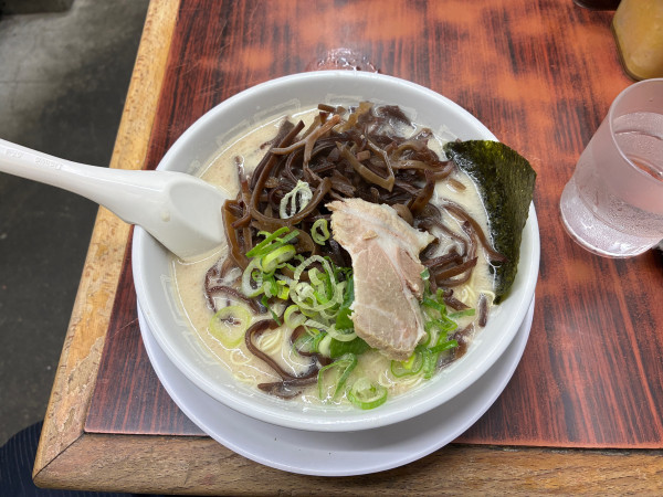 「キクラゲラーメン」@博多天神 新橋1号店の写真