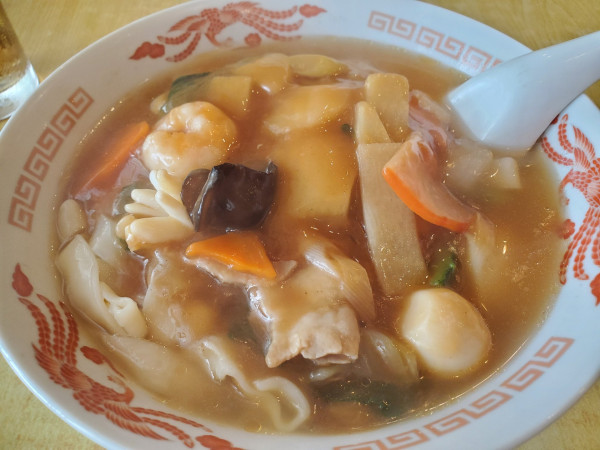 「五目刀削面」@幸福飯店の写真