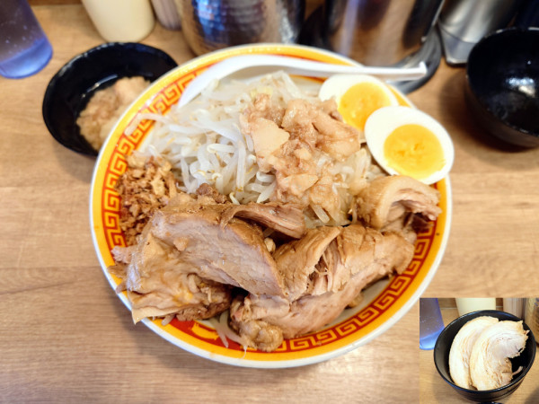 「汁なし 250g+豚券(ゆで玉子付)」@えどもんど 新橋の写真