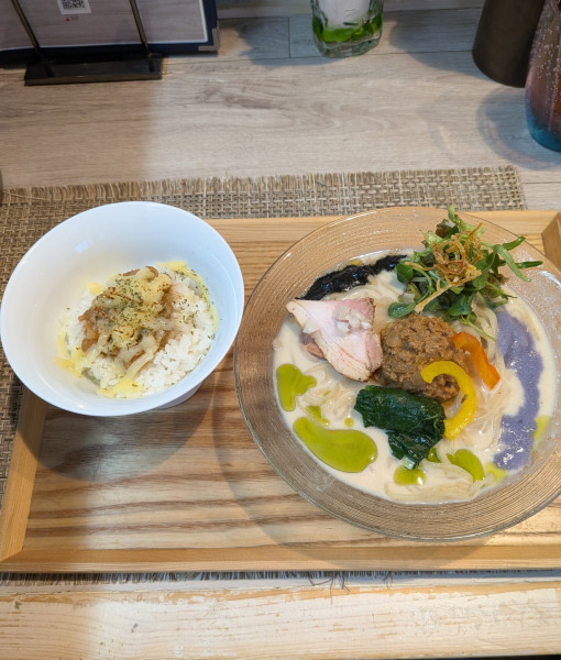 「【限定】〈定食〉冷やしカレー中華そば＋炙りチーズカレーご飯」@LOKAHiの写真